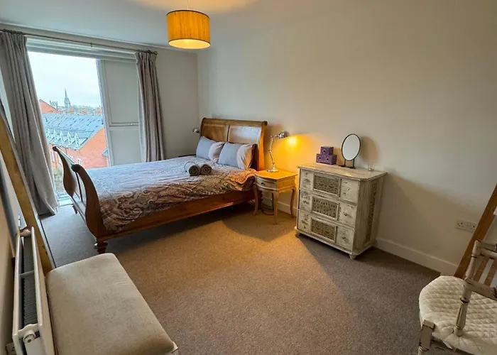 Cosy Cambridge Apartment With 2 Bedrooms