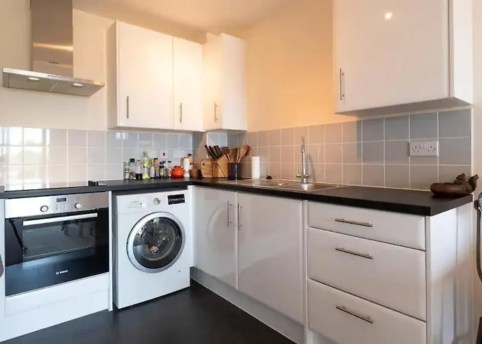 Cosy Cambridge Apartment With 2 Bedrooms